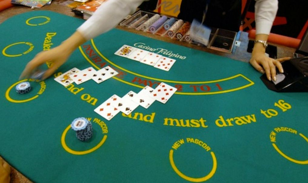 ایک اکاؤنٹ بنائیں یا 3Patti Room APK کیسینو میں لاگ ان کریں۔